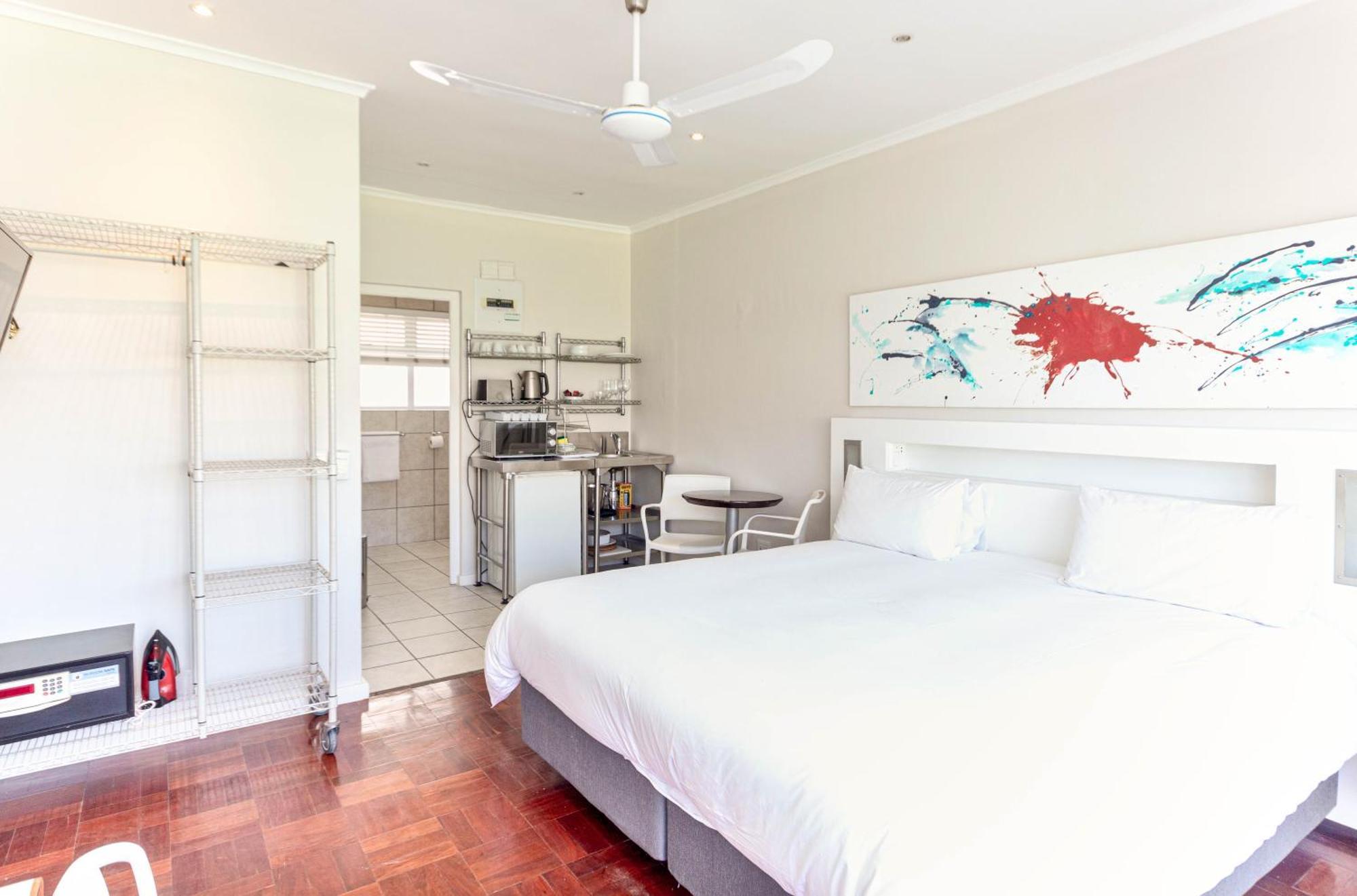 Mouille Point Apartment