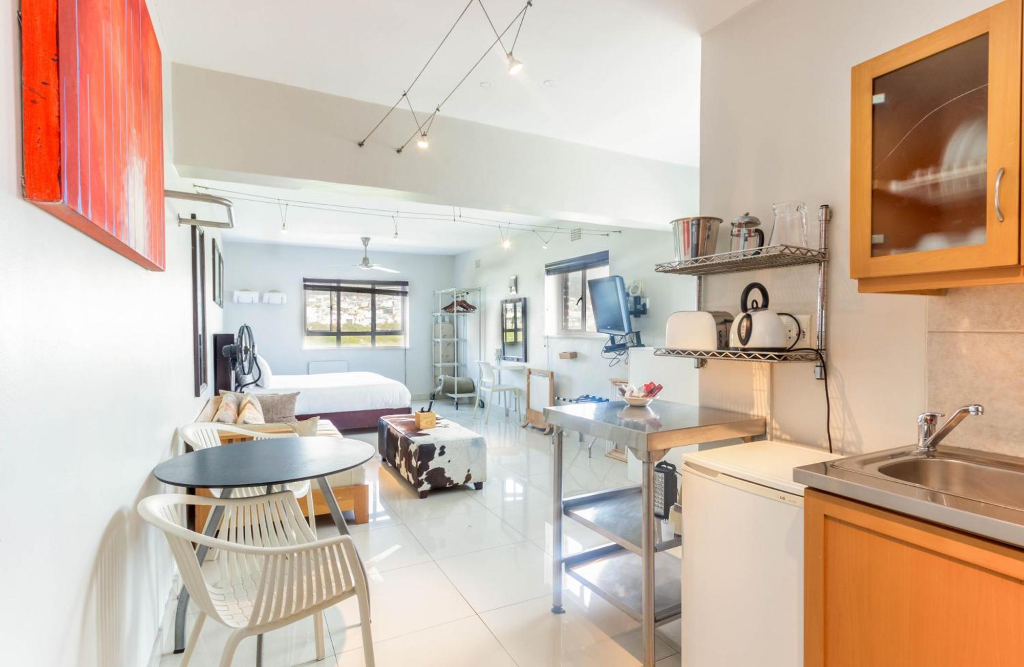 Mouille Point Apartment